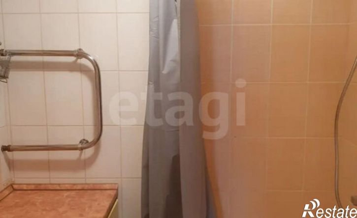 4-комн квартира ул Скоробогатова, 3,  д. 3