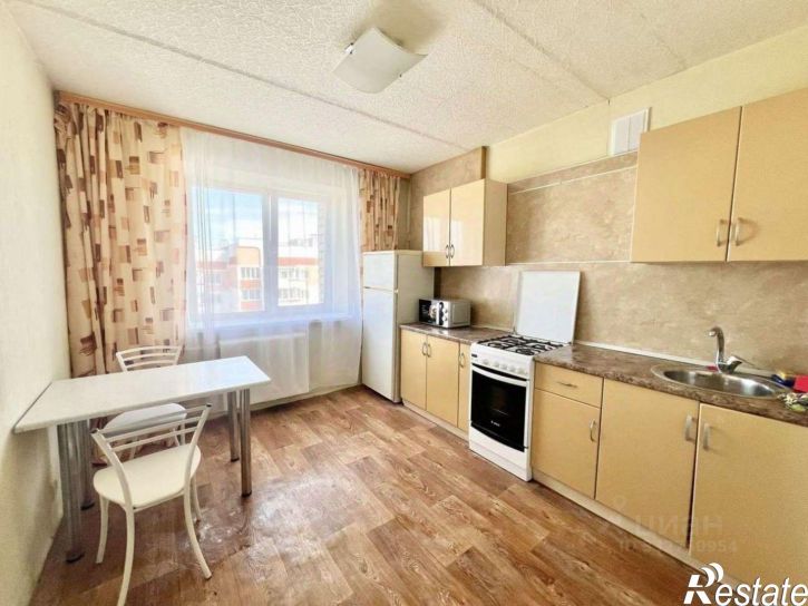 3-комн квартира улица Романа Брянского,дом 8