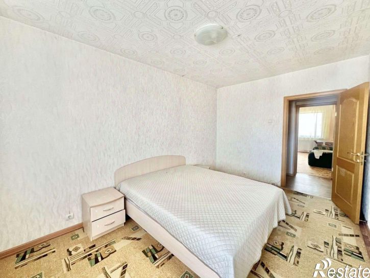 3-комн квартира улица Романа Брянского,дом 8