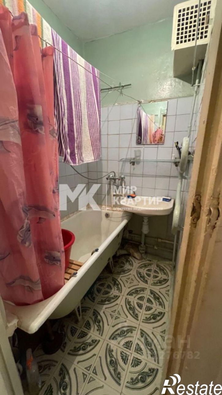 3-комн квартира 12-й микрорайон, 1