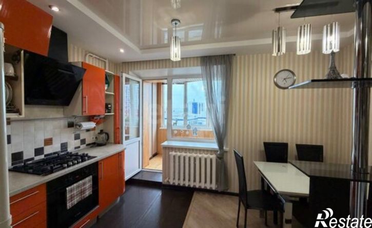 3-комн квартира Брянск, переулок Пилотов, 18