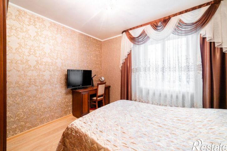 2-комн квартира ул Рославльская, 5,  д. 5
