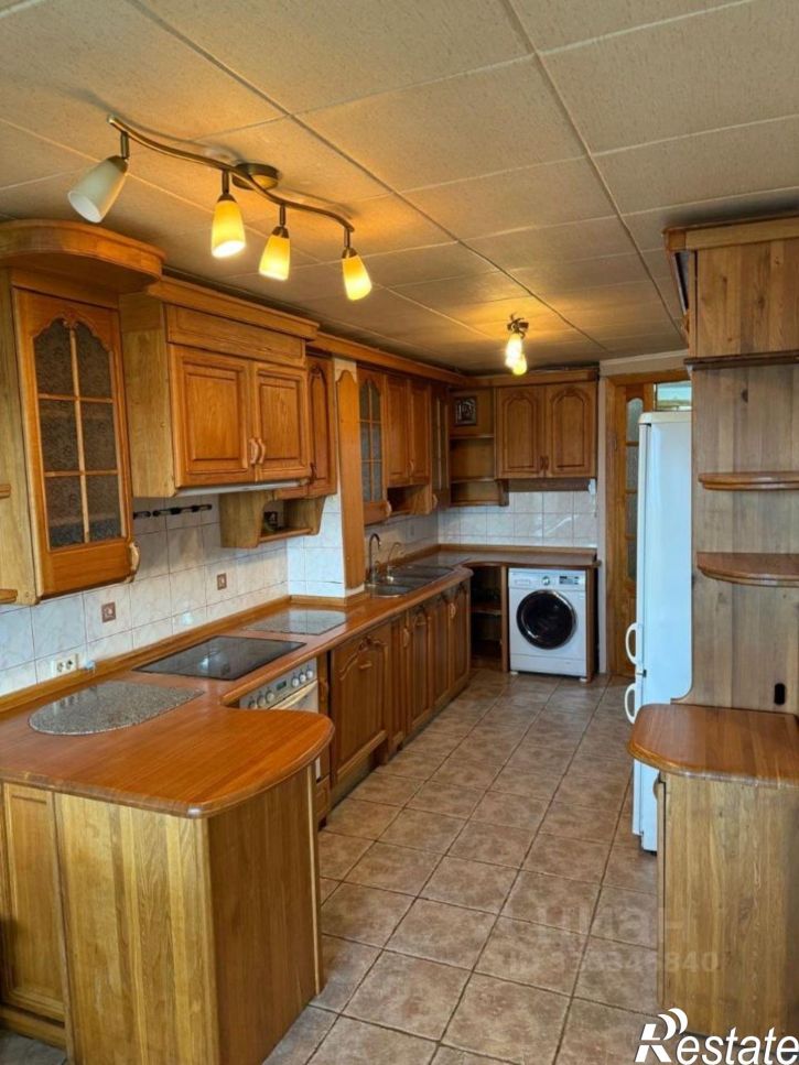 3-комн квартира Брянск, улица Вали Сафроновой, 75