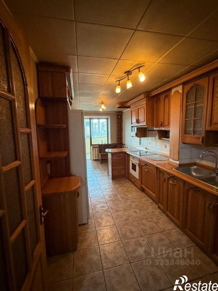 3-комн квартира Брянск, улица Вали Сафроновой, 75