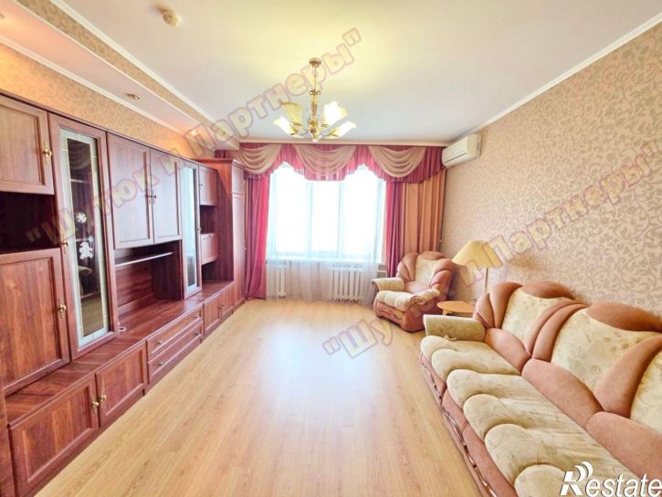 3-комн квартира Рославльская, 6