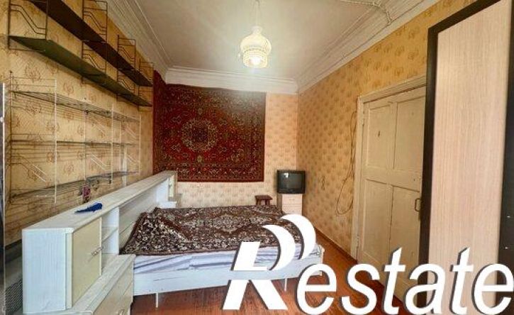 3-комн квартира улица Калинина, 141,  д. 141