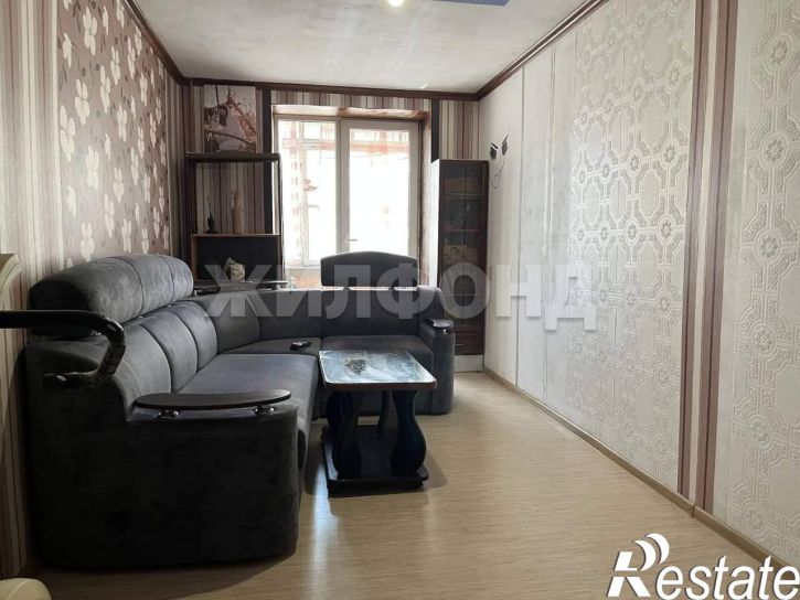 3-комн квартира 12-й микрорайон, д.1