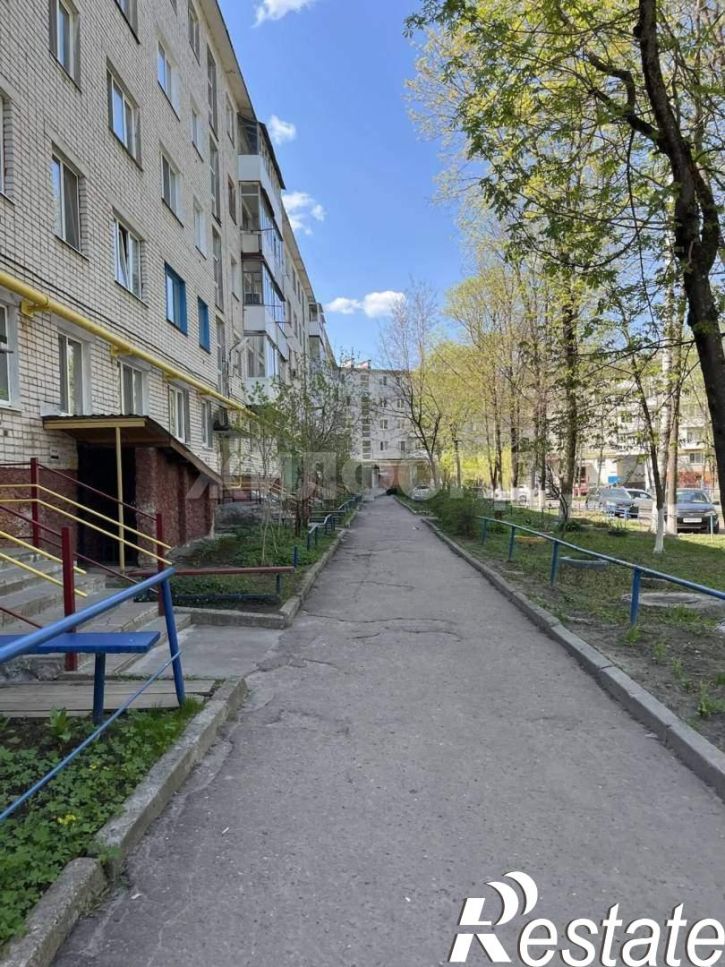 3-комн квартира 12-й микрорайон, д.1